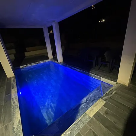280 M2 Villa *
