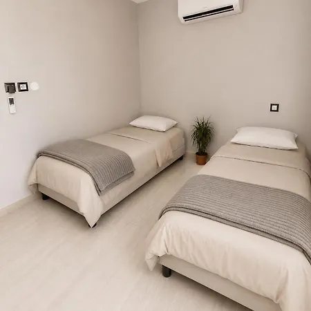 280 M2 *