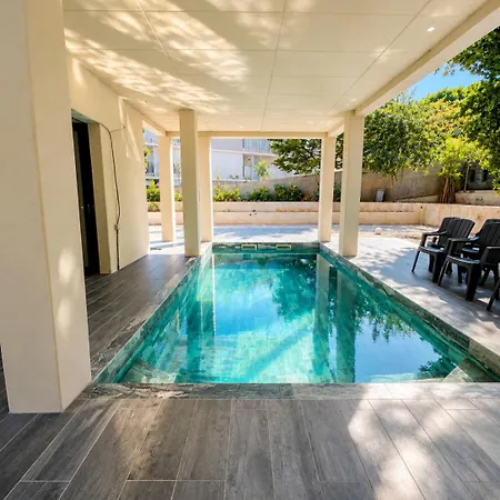 280 M2 Villa